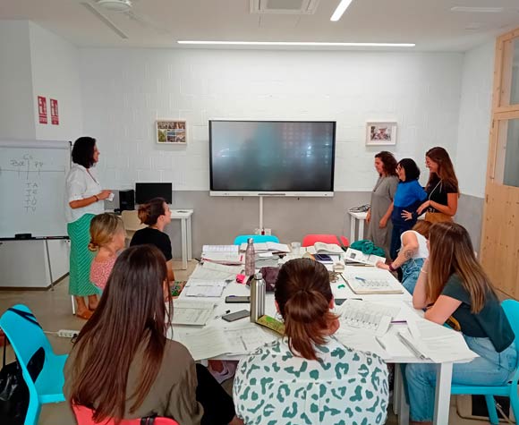 Apoyo educativo y emocional de GREC a menores en situación de riesgo en Mallorca
