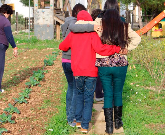 Atención socioeducativa y prevención comunitaria para personas vulnerables, promoviendo su autonomía, inclusión e igualdad de oportunidades.
