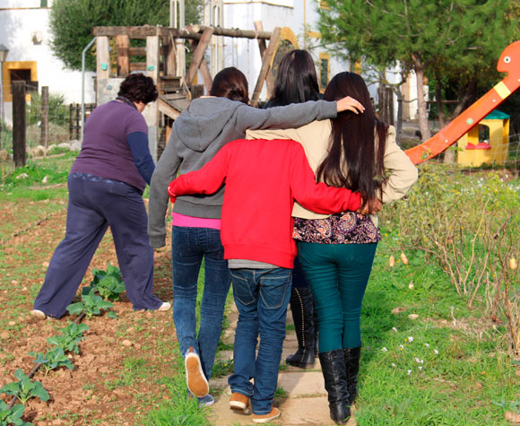 Objetivos del programa Educadores de Calle de GREC: acompañamiento y apoyo social a jóvenes.